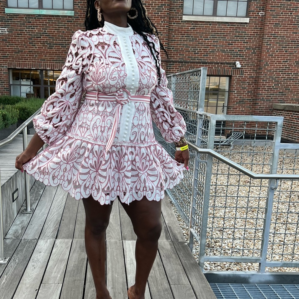!! NWT Plus size mini crochet dress with belt (white and mauve)